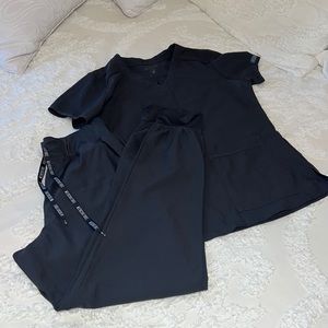 Med Couture Charcoal Gray Scrub Set